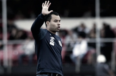 Após derrota contra São Paulo, Jair Ventura admite temer seu futuro no Santos