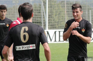 Borja Valle pone rumbo al Real Oviedo