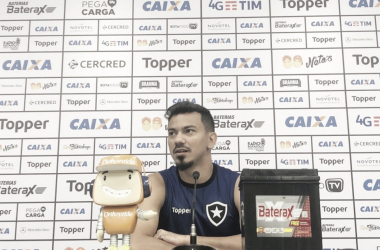 Rodrigo Lindoso comemora números pessoais dentro do Botafogo e mostra otimismo