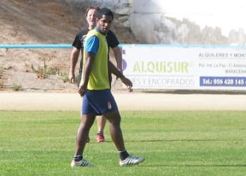 Brayan Angulo y Borja Gómez no entran en la convocatoria del partido contra Espanyol