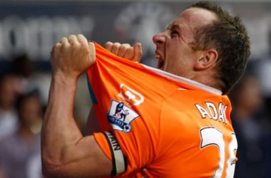 Charlie Adam, cerca del Liverpool