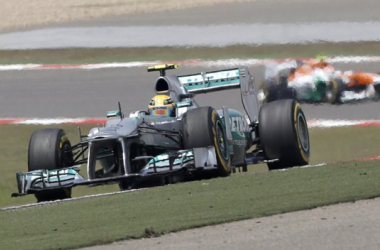 Cina, Alonso e Massa davanti a tutti nell'ultima sessione di prove libere