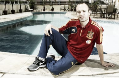 Iniesta: &quot;Mi idea es continuar y retirarme en el Barça&quot;