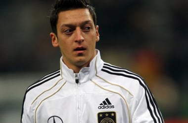 Özil dice no a Ferguson