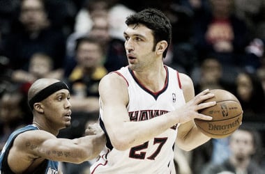 Pachulia volverá a jugar en Milwaukee