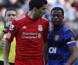 Evra denuncia los insultos racistas de Luis Suárez