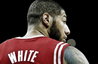 Royce White es traspasado a Philadelphia