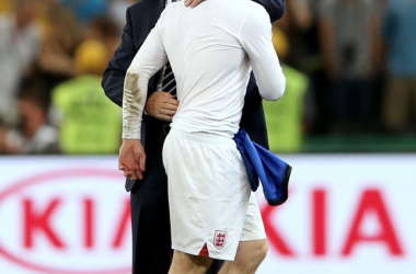 Wayne Rooney anotó el gol de la victoria para Inglaterra.