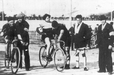 Alfonsina Strada compite en el Giro