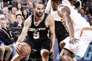 San Antonio consigue otra victoria a domicilio ante los Suns