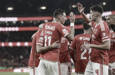 Benfica busca vitória fora de casa para assumir a ponta da Primeira Liga 