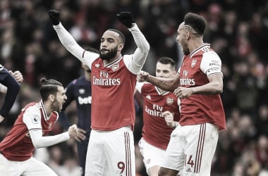 Un gol de Lacazette le da vida al Arsenal