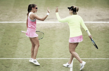 Rosolska y Spears eliminan a las favoritas para el título en dobles