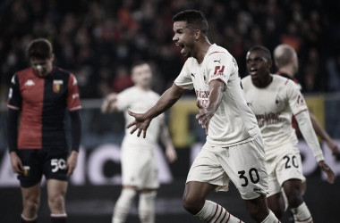 Junior Messias marca dois, Milan bate Genoa e encosta na liderança da Serie A