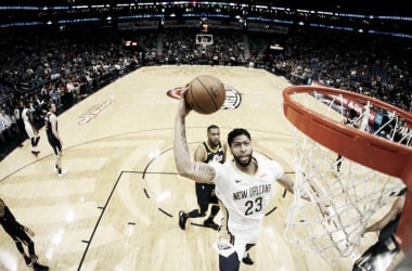NBA, Davis non basta contro i Jazz. Denver facile sui Kings