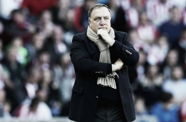 Advocaat decide quedarse un año más en el Sunderland