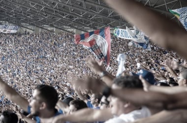 Torcida do Cruzeiro promete festa em aeroporto em BH antes da final da Sul-Americana