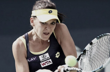 Radwanska vence sin alardes