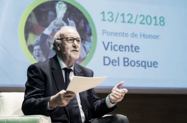 Vicente Del Bosque ratifica a Robert Moreno