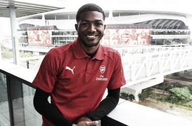 Maitland-Niles extiende su contrato con el Arsenal