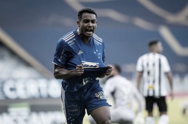 Airton decide no segundo tempo e garante vitória do Cruzeiro no clássico com Atlético-MG