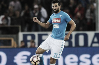 Albiol lucirá los colores napolitanos hasta 2020