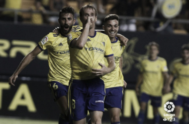 El Cádiz CF se lleva los primeros tres puntos de la Liga 1|2|3