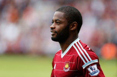 Alex Song Joins West Ham On Season-Long Deal