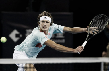 Zverev confirma su evolución de niño a hombre