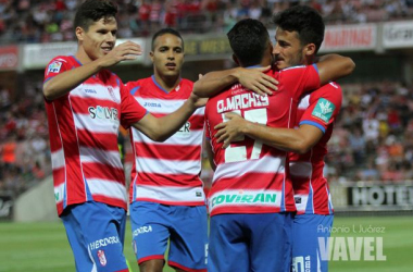 El Granada se estrena en Los Cármenes con goleada