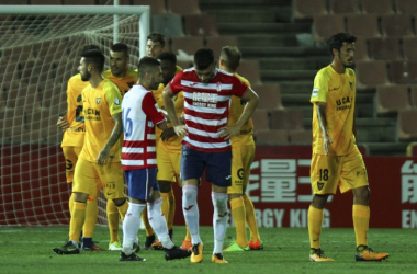 Arturo condena al Granada B en su estreno ante el UCAM Murcia