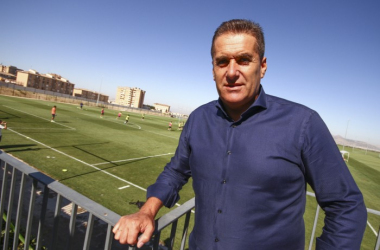 Sandoval visita a Oltra y ve al Granada CF &quot;con muchas opciones&quot; de ascender