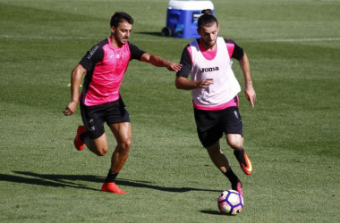 Gastón Silva regresa a la convocatoria del Granada CF contra el Dépor