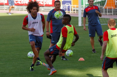 El Granada de Sandoval arranca la pretemporada sin El Arabi ni Babin