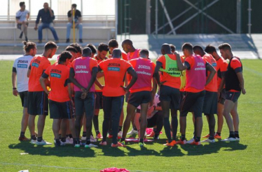 El Granada prepara su visita al Valencia con seis sesiones