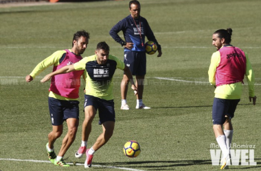 Una defensa del Granada CF inédita para medirse al Lorca