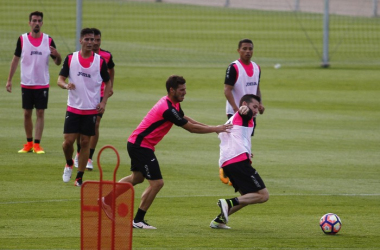 El Granada CF se prepara para los amistosos contra Sevilla y Córdoba