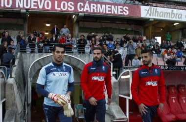 La afición del Granada CF se divierte en el entrenamiento en Los Cármenes