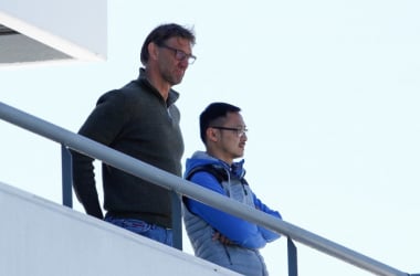 Tony Adams supervisa al Granada CF en la recta final