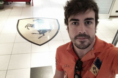 Oficial. Fernando Alonso abandona Ferrari