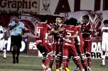 América-RN goleia Paraná no Nazarenão e Tricolor sai do G-4