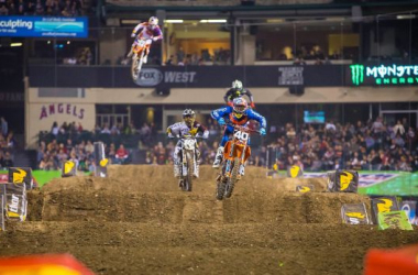 Oakland Live Race and Results of 2015 Monster Energy Supercross