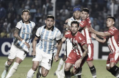 Entre los últimos diez partidos, el "Decano" convirtió diez goles y recibió cinco de los cuales cuatro fueron de Sarmiento en Junín (Foto: Prensa Atlético Tucumán)