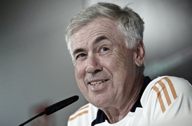 Ancelotti: "¿La banda izquierda? Vini juega ahí y hemos ganado dos Champions, no vamos a cambiar"