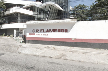 Flamengo amanhece com muros da sede pichados