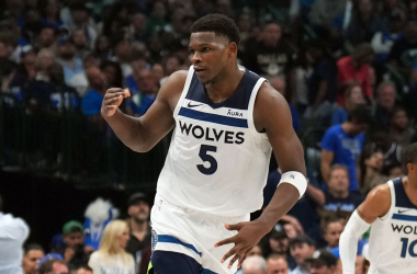 Timberwolves win to keep hope alive