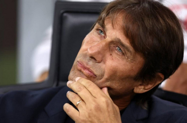 Antonio
Conte y su asignatura pendiente: rey doméstico, mendigo internacional