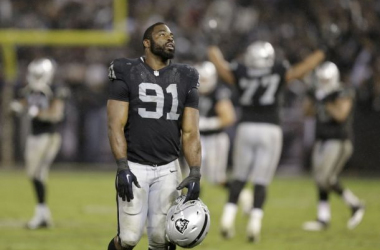 Oakland Raiders DE Justin Tuck Out For Season