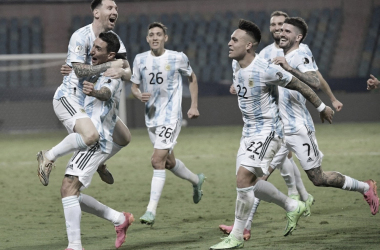 Un espectáculo de Messi certifica el pase de Argentina