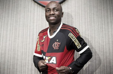 Pablo Armero: "Me siento satisfecho con vestir la camiseta de Flamengo"
